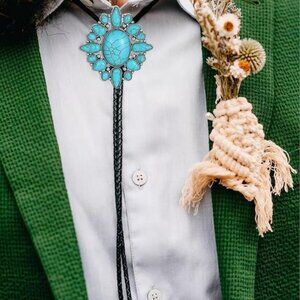 Cowhide Rope Buckle Bolo Tie